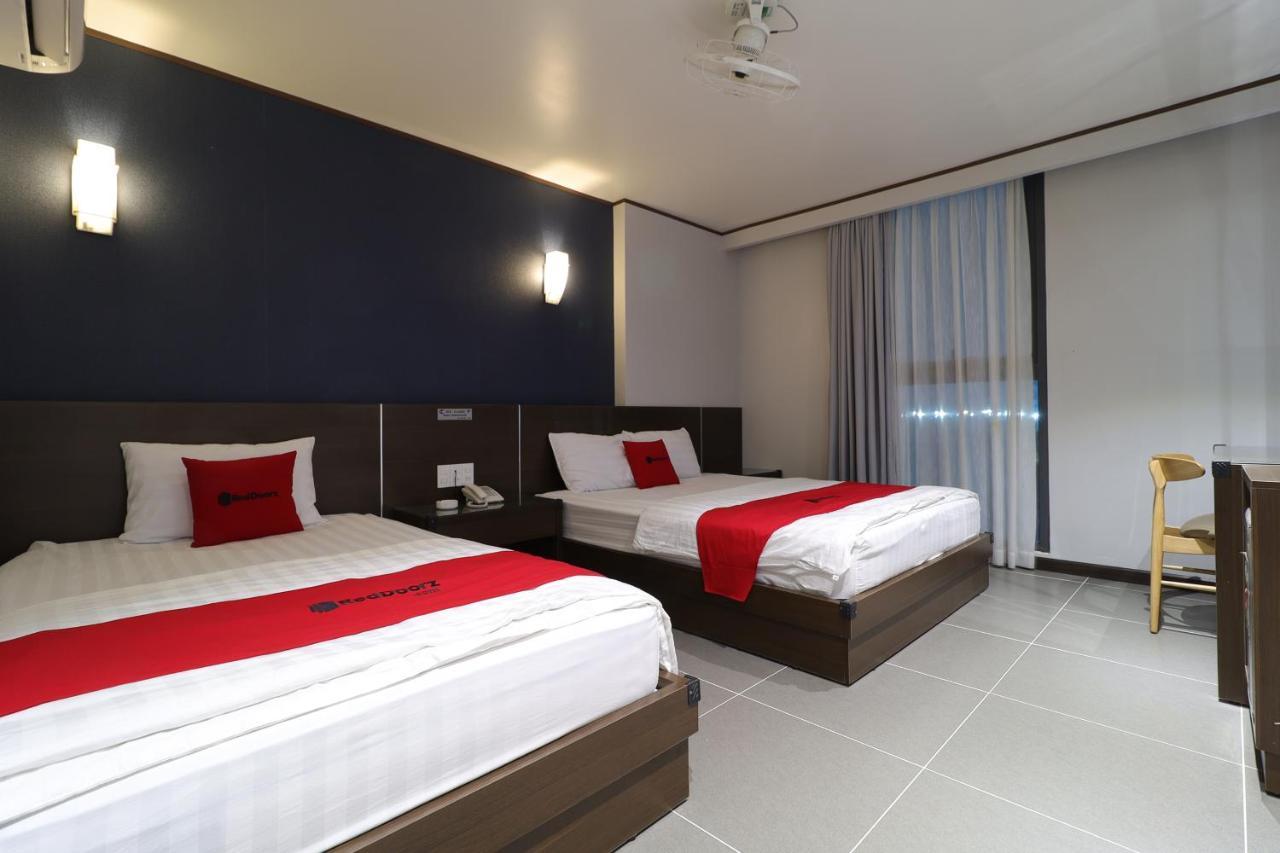 Reddoorz Plus & Cloud 9 Quang Trung Hotel Ho Chi Minh City Exterior photo